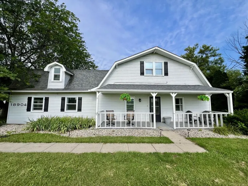 2,270 Sq. Ft. Accueil sur 4 acres de terrain, 1 mile de Grand Park, dort 16+ - Image 1