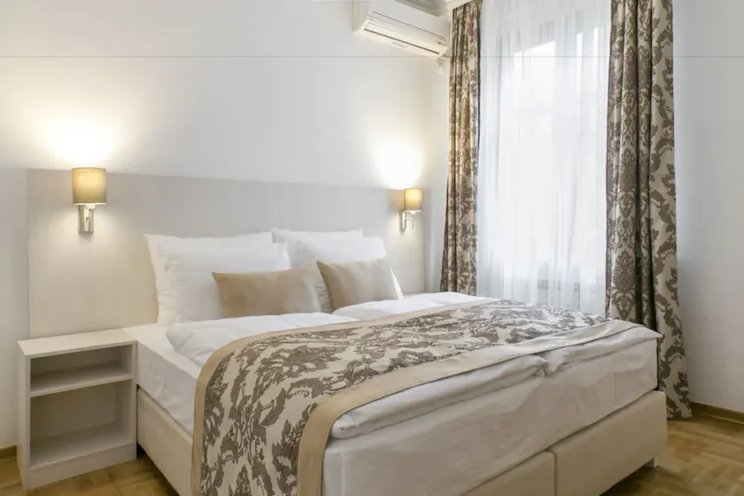 Central Belgrade Apartment 4 - Image 1