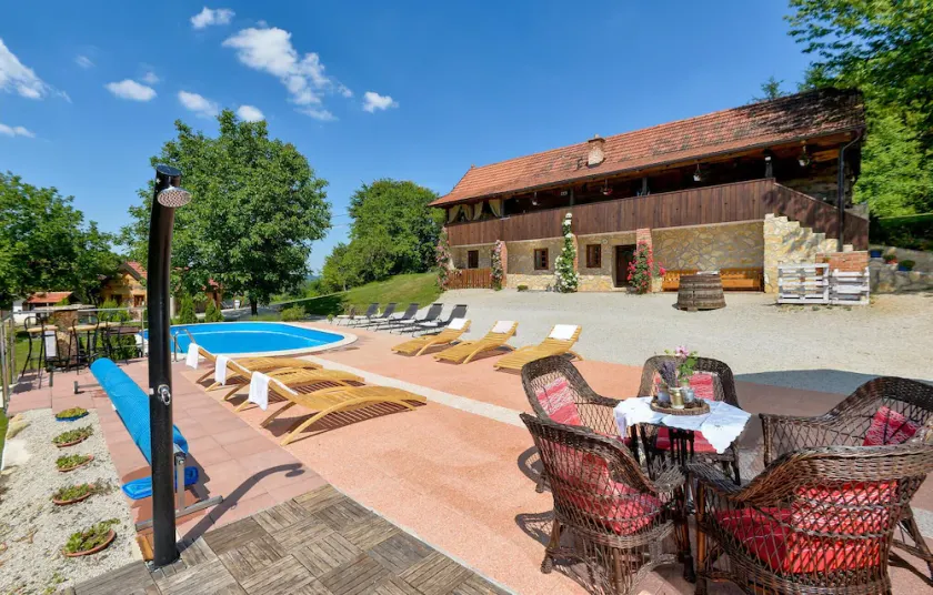 Amazing Home In Novi Marof - Image 1