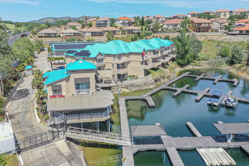 Waterfront Lake Tulloch Townhome Steps From Marina - Image 1