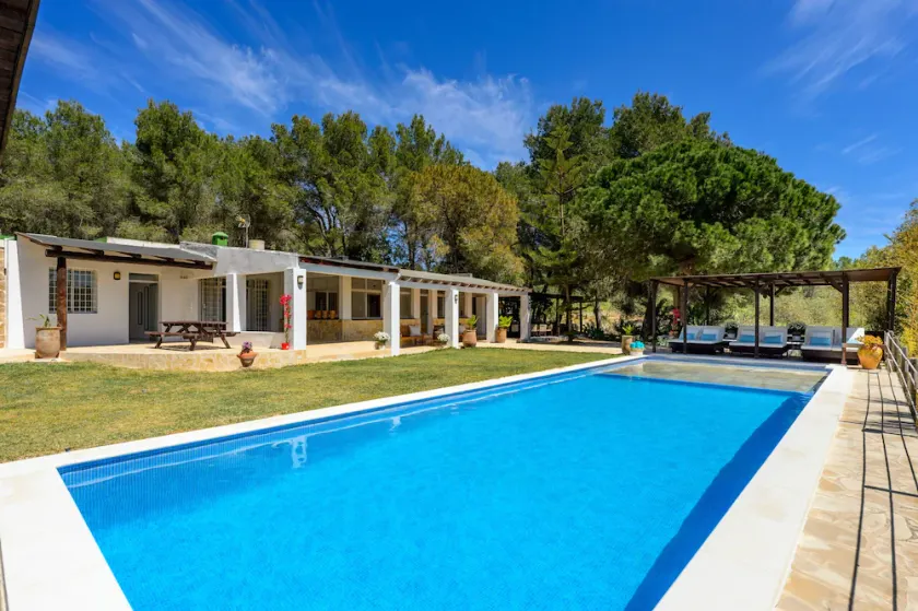 VILLA JAZMÍN - Privat villa med pool til 14 personer, Alarm og lukket med barer! Maksimal sikkerhed !! Gratis WIFI og udendørs k��kken med stort udstyret grillplads !!!! - Image 1