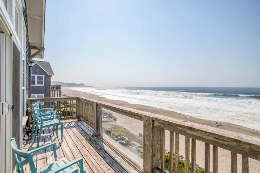 Oceanfront Bella Beach Beauty has Two Decks, Upper Floor Great Room, King Suite! - Image 1