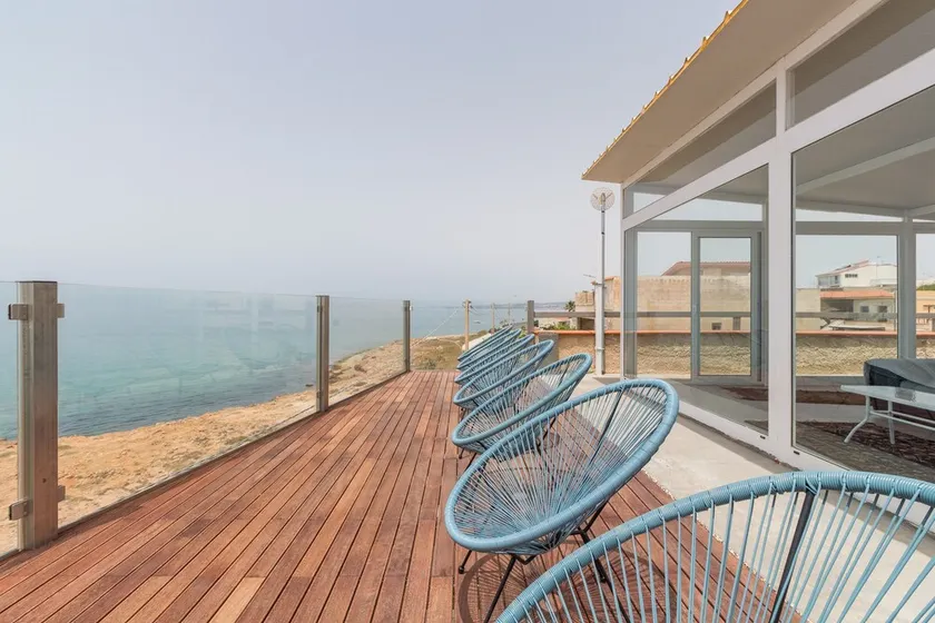 Poseidone, seafront villa with private pool in Cava d'Aliga (Scicli) - Image 1