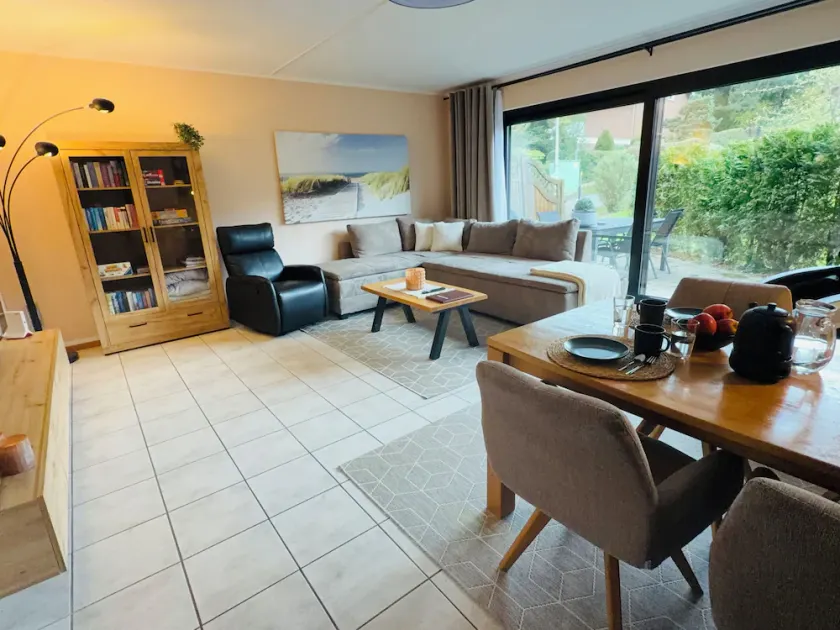 Stylisches modernes Apartment, Sauna und Wellness Top Lage - Image 1