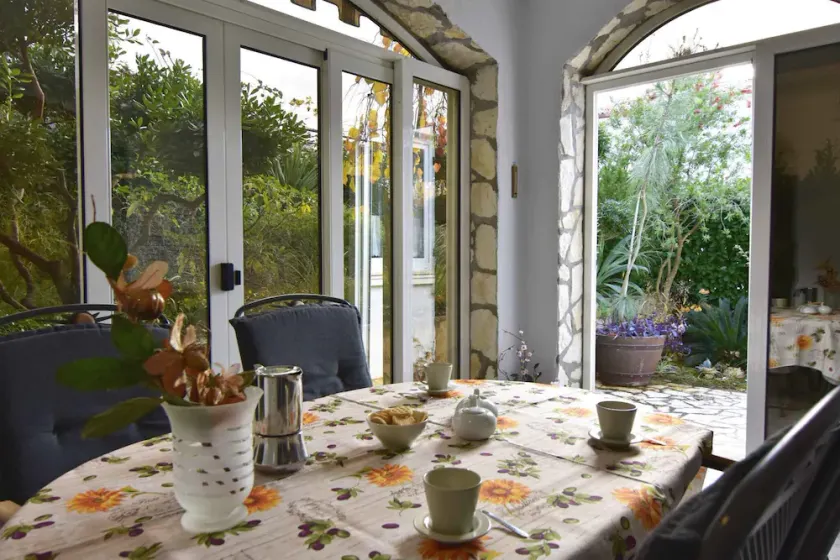 Holiday apartment near the beach with barbecue. - Image 1