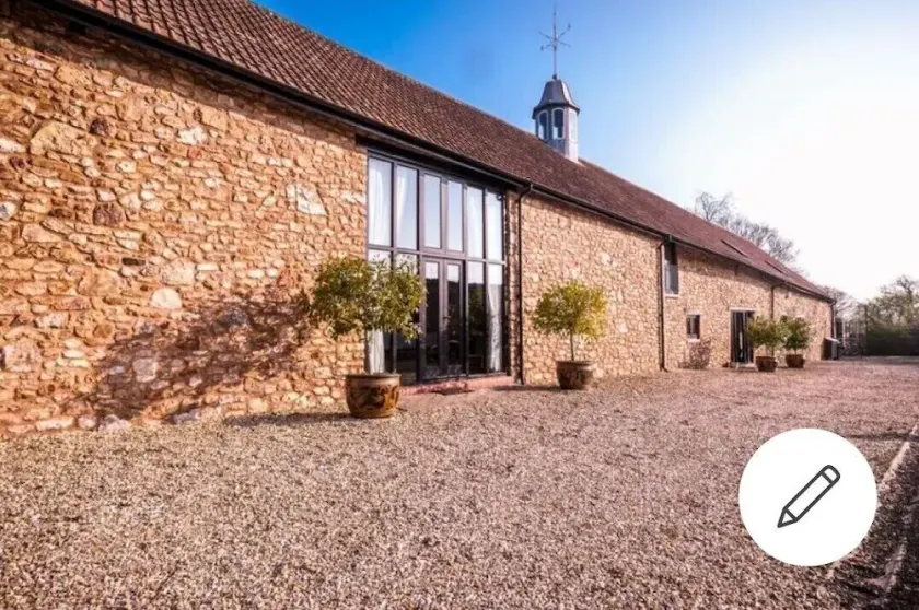 The Great Long Barn Somerset Stays frm £100-£150pppn Festive from 1-3 nights £5k - Image 1