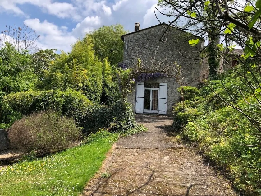 Country house with swimming pool and panoramic view - Image 1