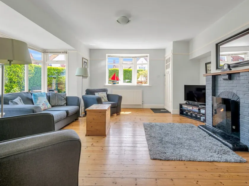 Pass the Keys Little Haven A stunning Bungalow in Minnis Bay - Image 1