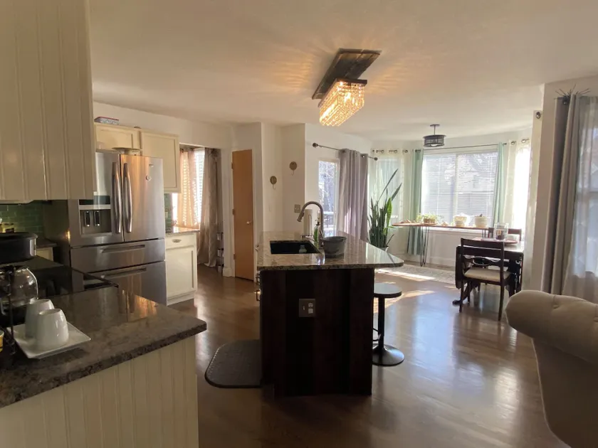 Boulder- Denver DIA! ! Popular home, Private, Spacious, and Centrally Located! - Image 1