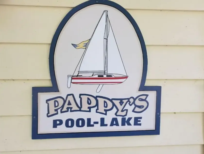 Pappy's Pool Lake: A  1650 sqft with Pier,  Boat Ramp, Screened porch,Lakeside. - Image 1