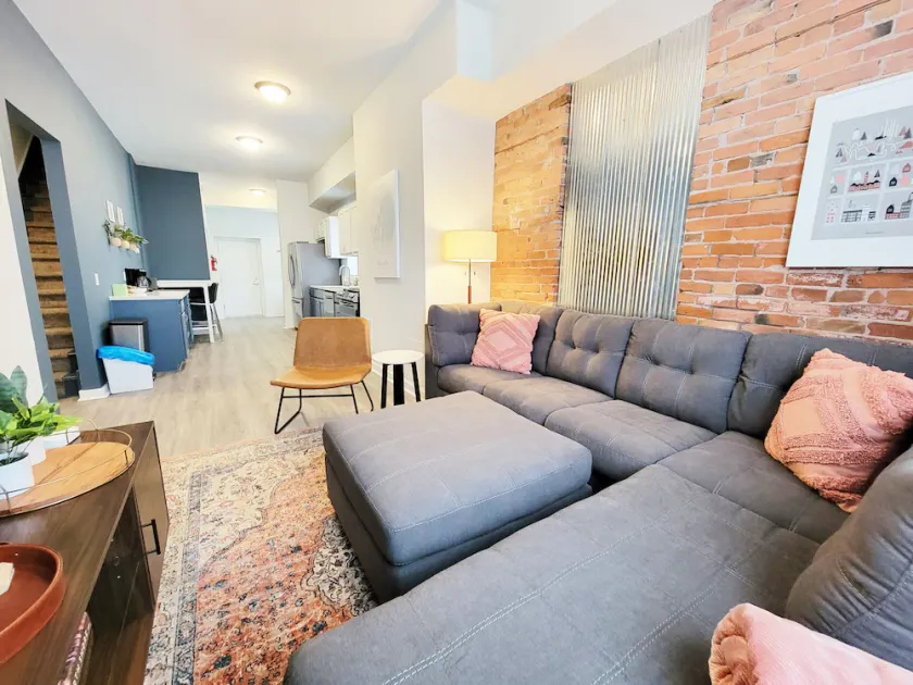 Stay Lincoln Park 4 | Craft District Condo - Image 1
