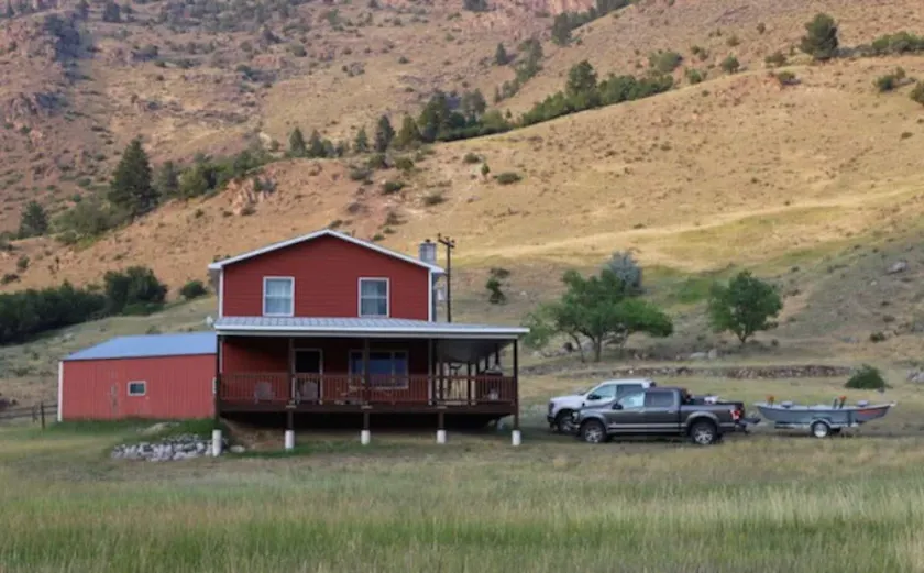 Private Ranch Property Minutes to Yellowstone NP - Image 1