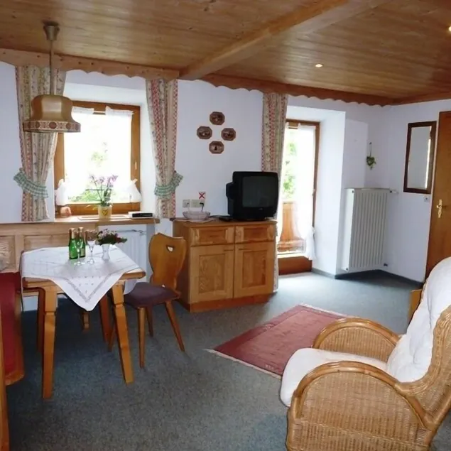 (3) Morgensonne Ein-Raum-App. 28qm, Dusche/WC, Küchenzeile, Balkon - Image 1