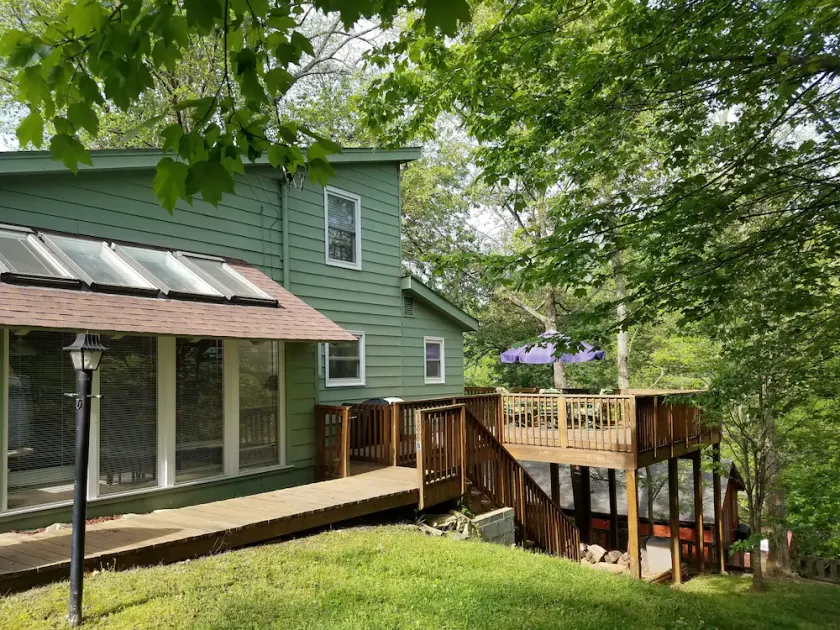 Lake Junaluska Family Getaway - Image 1