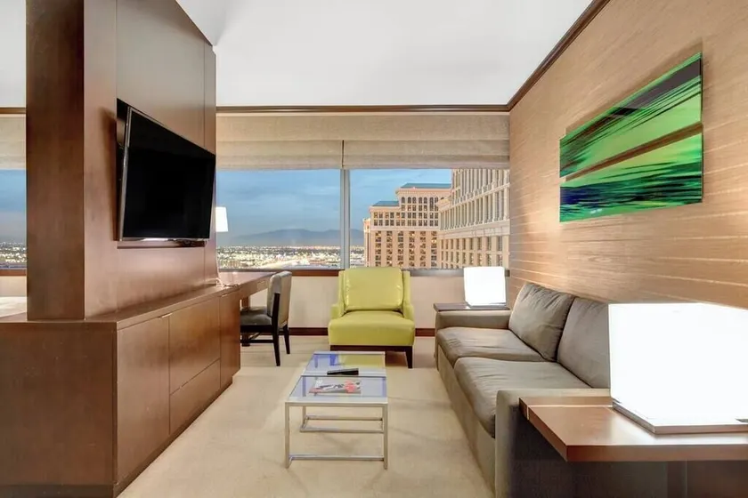 Vdara Deluxe Room with Bellagio Fountain & Sphere Views! - Image 1