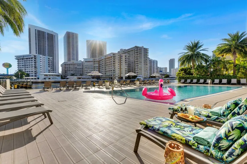 Airy 1BR Intracoastal View Beachwalk Resort - Image 1