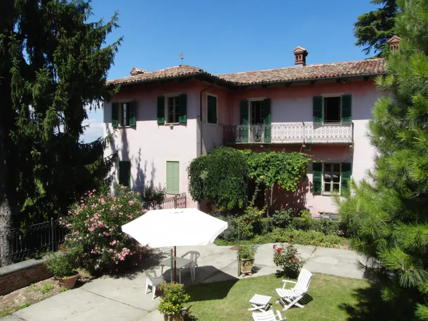 Collina di Alba in  Langhe-Roero: dimora storica- speciale promozione 7 notti - Image 1