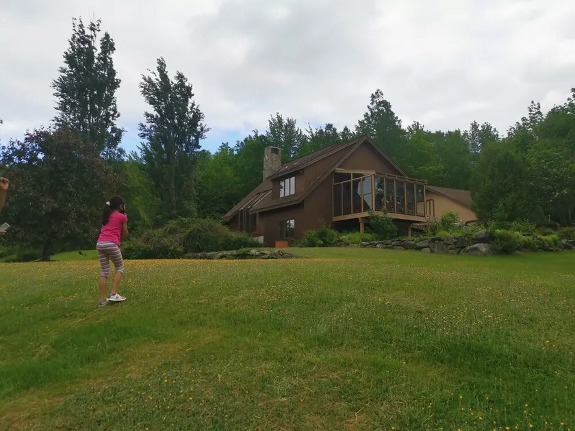 Mountain Views 3BR - Pet Friendly, Hot Tub & Projector - Image 1