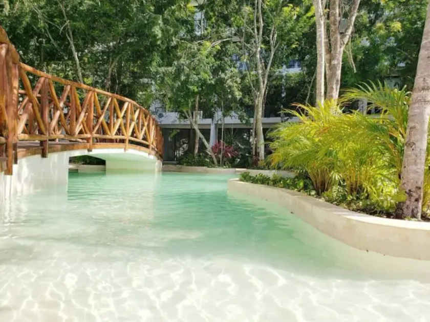 New weekend getaway *enjoy *discover *swim *be fit - Image 1