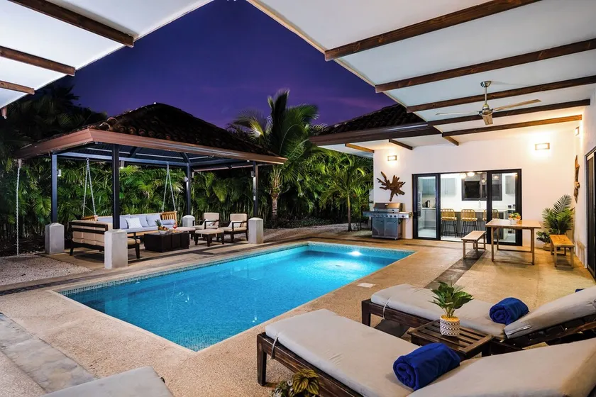 Villa w/ Private Pool, Gym Access & Golf Cart - 5-Min Drive to Beach - Image 1