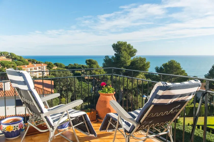K-2 Apartment with magnificent sea views and pool - Image 1