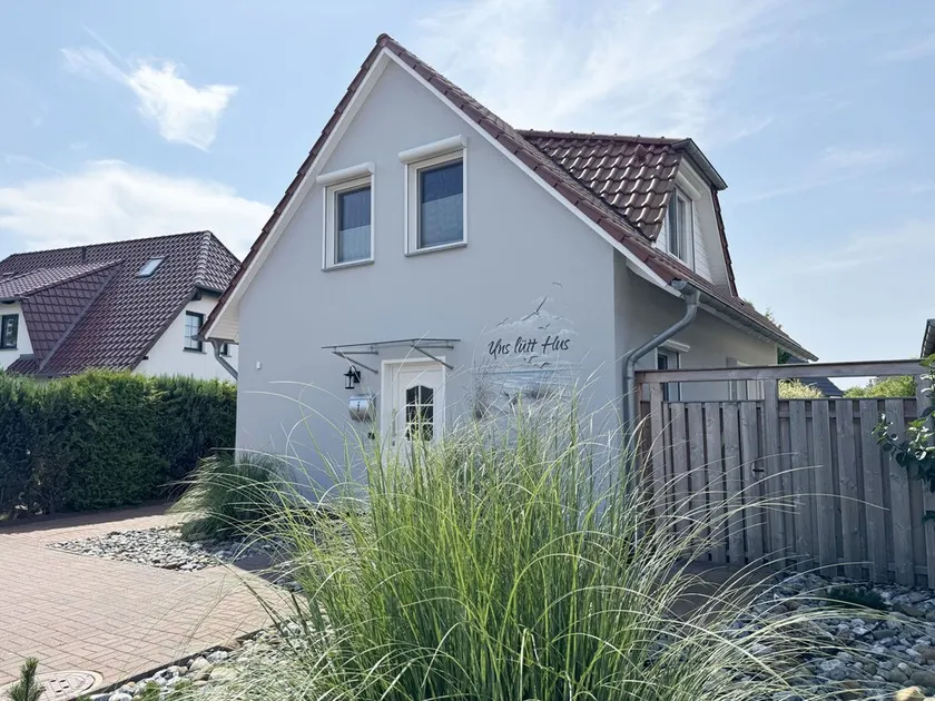 F: Ferienhaus Uns lütt Hus mit Sauna, Kamin & Terrasse - Ferienhaus Uns lütt Hus - Image 1