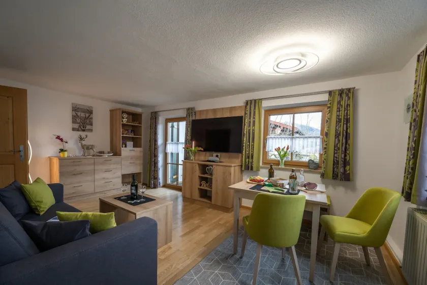 Apartment Jenner, 1-2 persons, 55 sqm, upper floor - Image 1
