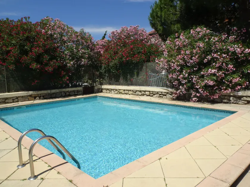 Lejlighed de Roses T2 med pool - Image 1