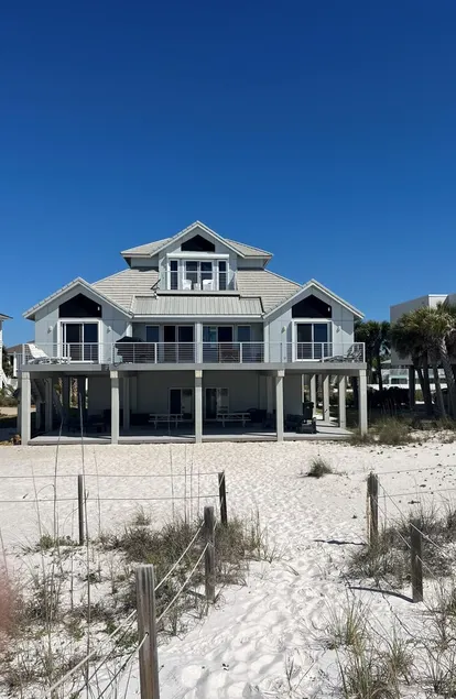 Sol LaRu- direct Gulf / BeachFront White Sand Beaches Maison contemporaine - Image 1