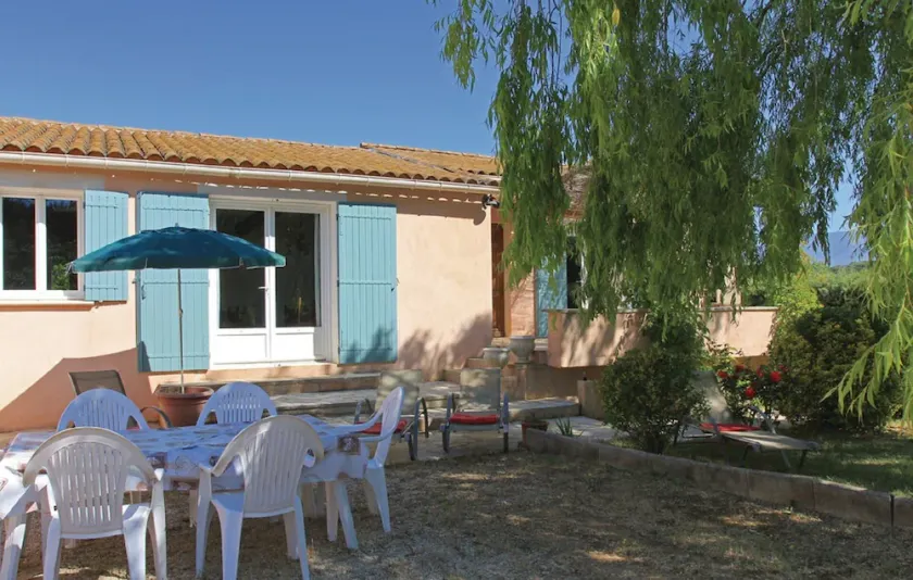 Gîte  avec piscine chauffée  au calme au  pied du Mt Ventoux - Image 1