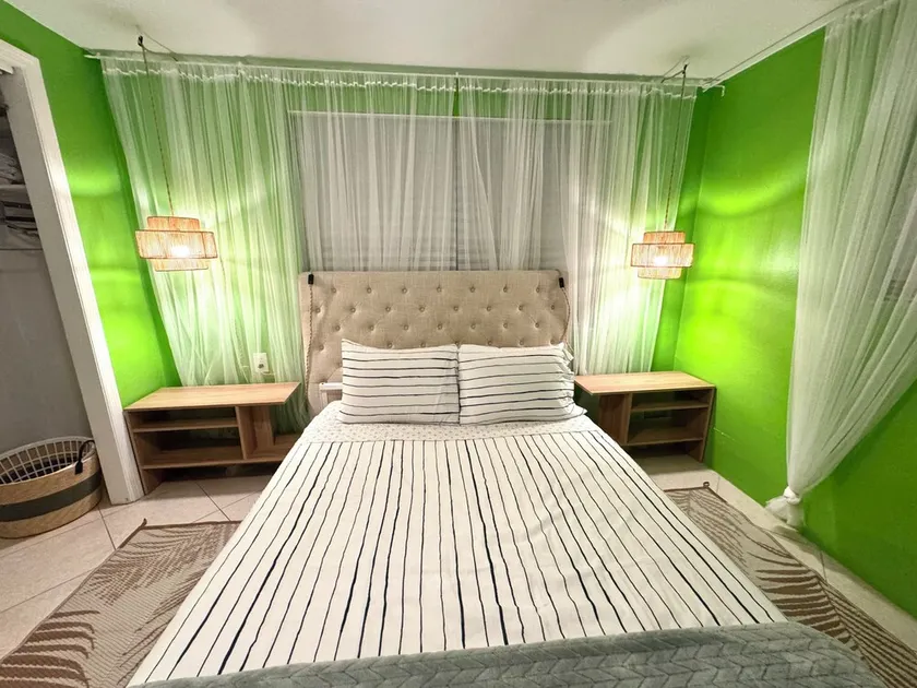 SARASOTA - VENICE - MANASOTA BEACH 2x1 3x1 5x2 WE WORK WITH YOUR BUDGET CONTACT! - Image 1