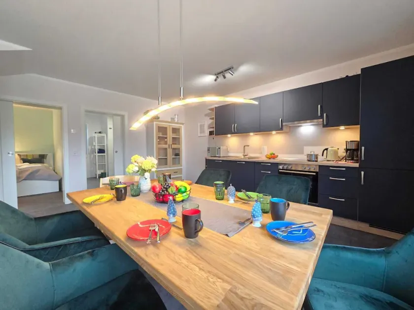 Friesenkate Backbord - Image 1