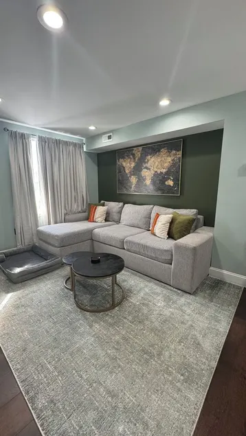 B’more Restful.  Comfortable Townhome -Easy access to everywhere - Image 1