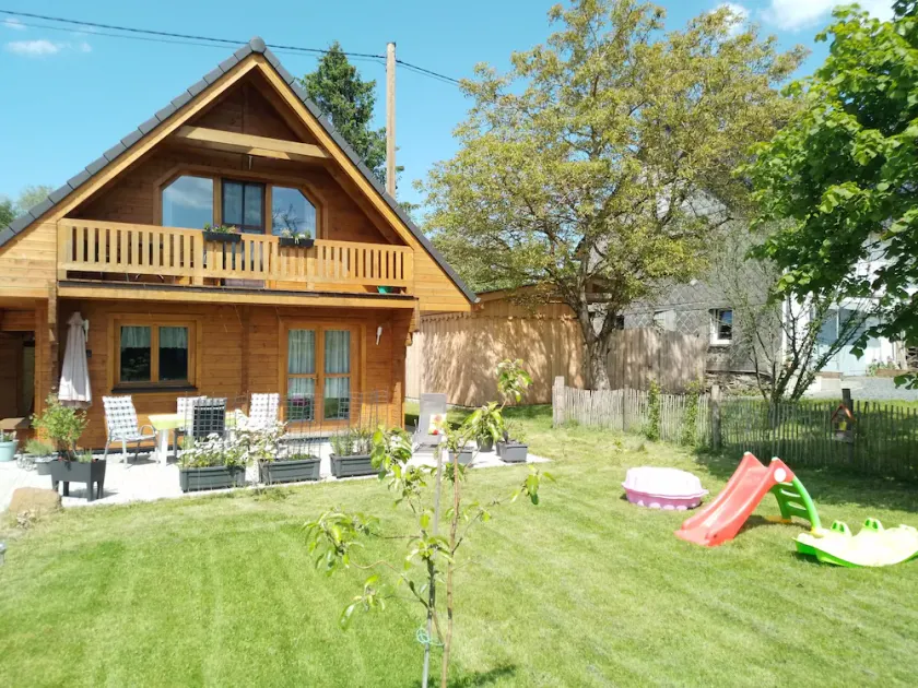 Blockbohlenhaus-Steiner-Lodge - Image 1