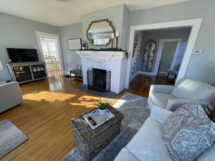 Simply Charming Cottage - Image 1