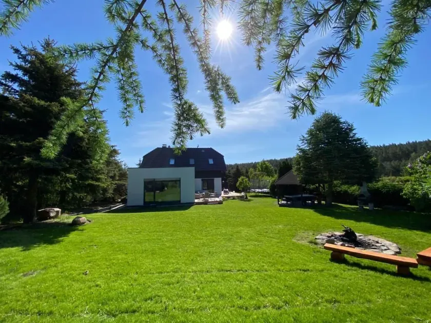 VILLA DANUTA, 1,8km à la plage, 4 chambres, 4 salles de bain, SAUNA, cheminée - Image 1