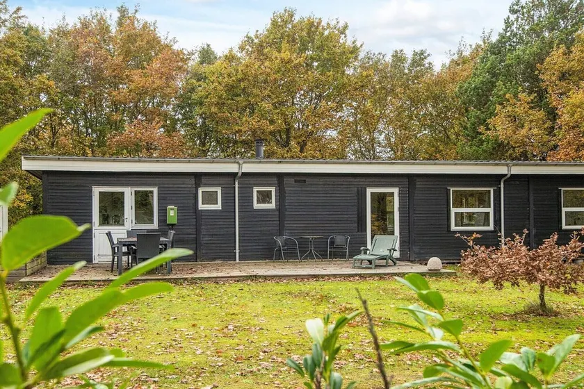 6 person holiday home in Ørsted-By Traum - Image 1