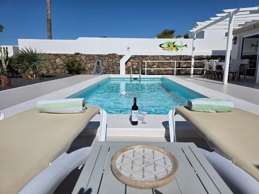 Villa indipendente con piscina privata e riscaldata, TV satellitare, WiFi e barbecue - Image 1