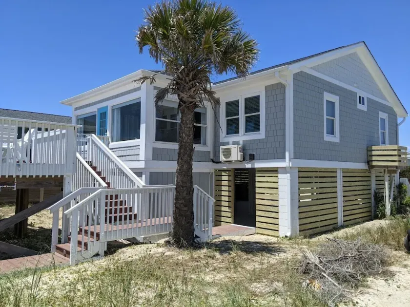 Suzanne's Cottage By The Sea -Oceanfront 4 BR, 2 Baths, 1 Level Beach House - Image 1