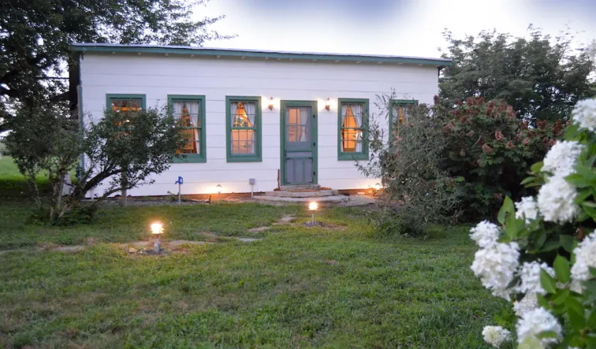 Unique Tiny  House Getaway on Historic Farm - Image 1