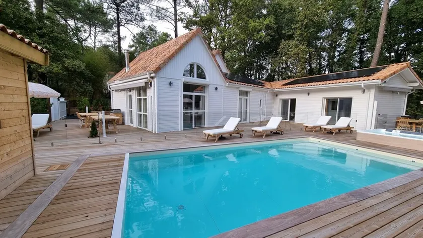 Chalet Scandinave - très lumineux, à 3 minutes du lac et 10 minutes de l'Océan - Image 1