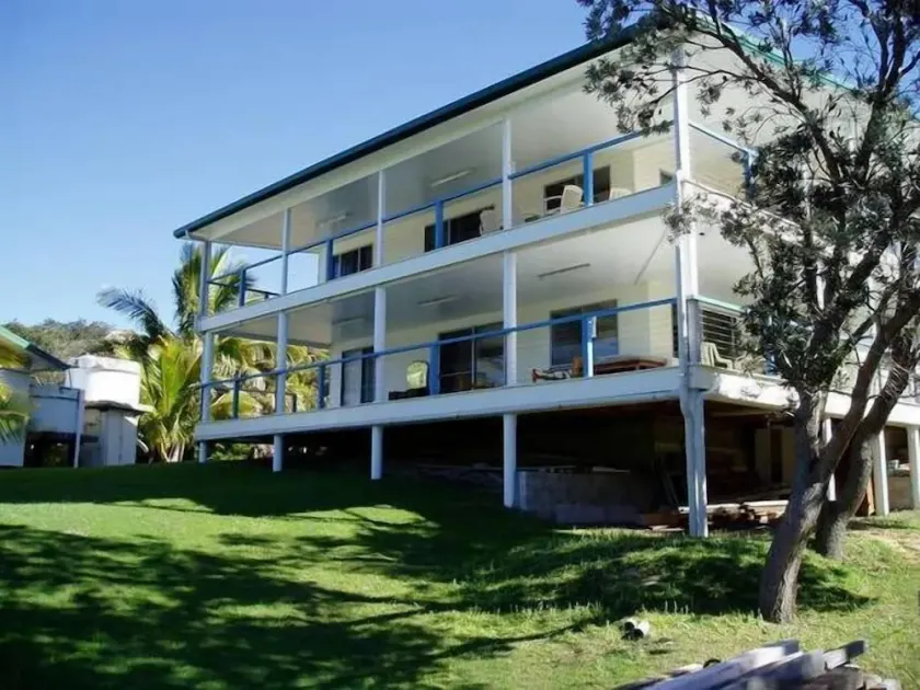 Annabell's Noller Place Île Fraser Grande maison bien située avec vue sur l'océan - Image 1