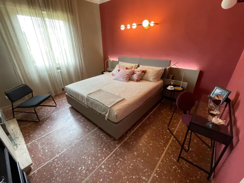 Tirrenia • 250m from the Beach • House with Terrace and Garden - Image 1