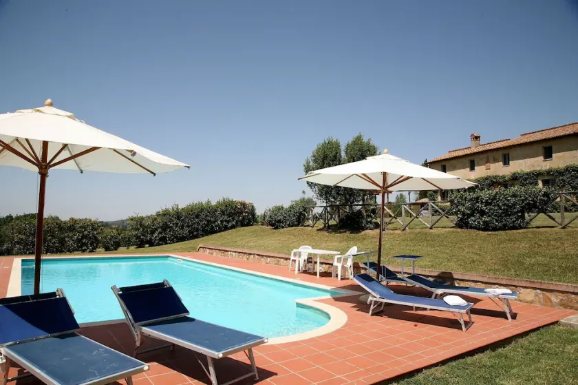 Beautiful private villa with WIFI, private pool, TV, patio, pets allowed and panoramic view - Image 1