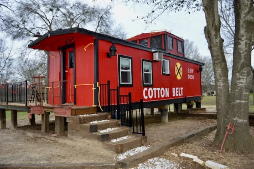 Water Front 1920's Vintage Cotton Belt Caboose - Image 1