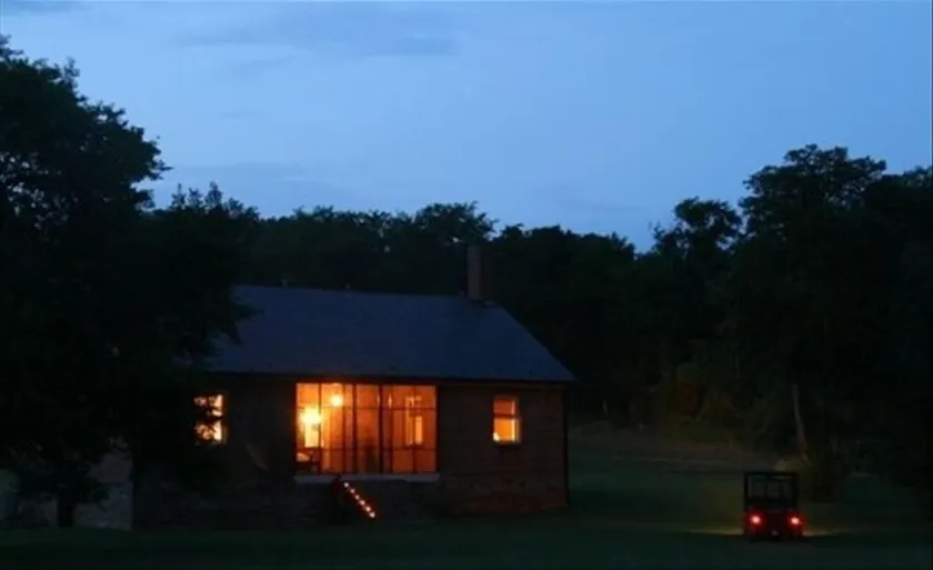 Robbins Nest Farm en privat retræte, der tilbyder afsondret luksus ved James River - Image 1