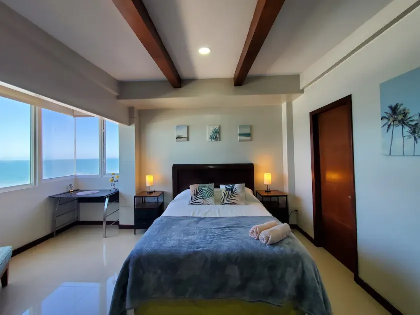 Ocean view 1 bedroom apartment - Image 1