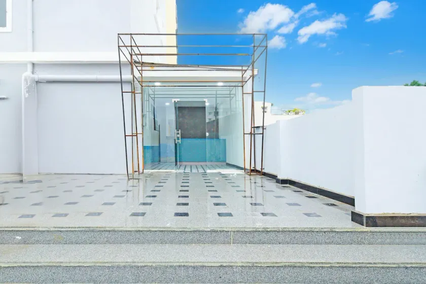 Suiteftl Kompally Property - Image 1