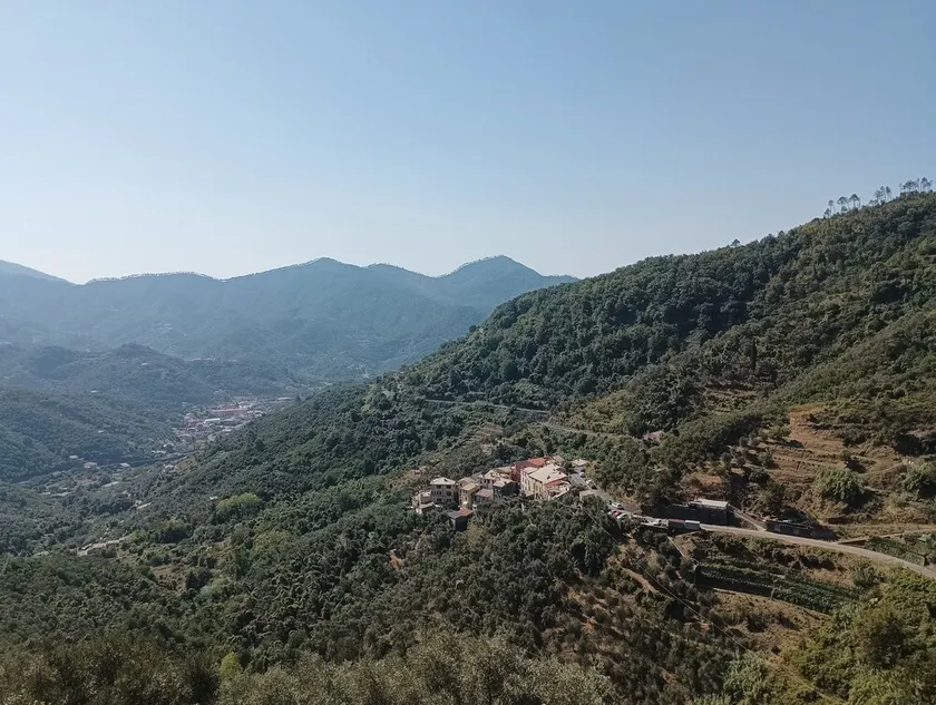 Casa Lorenzo con bella vista sulle colline di Levanto e vicino alle Cinqueterre - Image 1