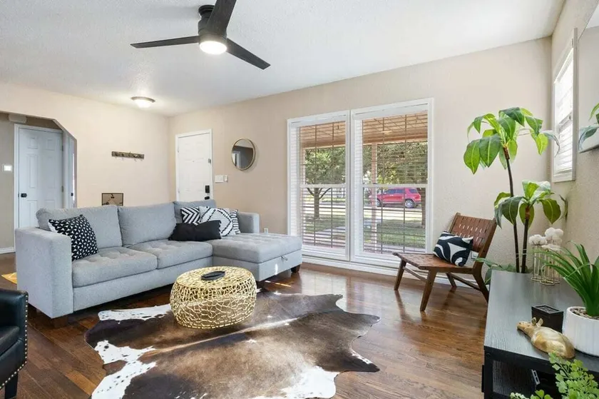 The Cactus Rose - 2BR 1BA - Walk to Texas Tech - Image 1